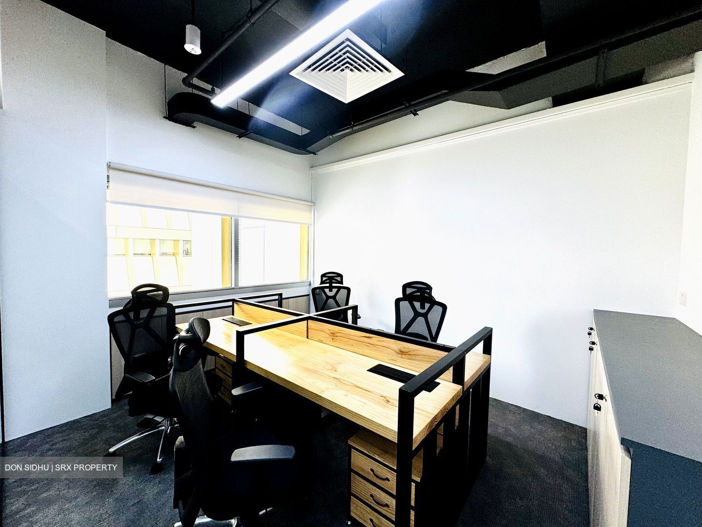 111 Somerset (D9), Office #530703111